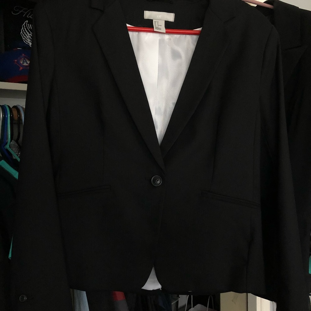 H&M Black colored Women’s suit